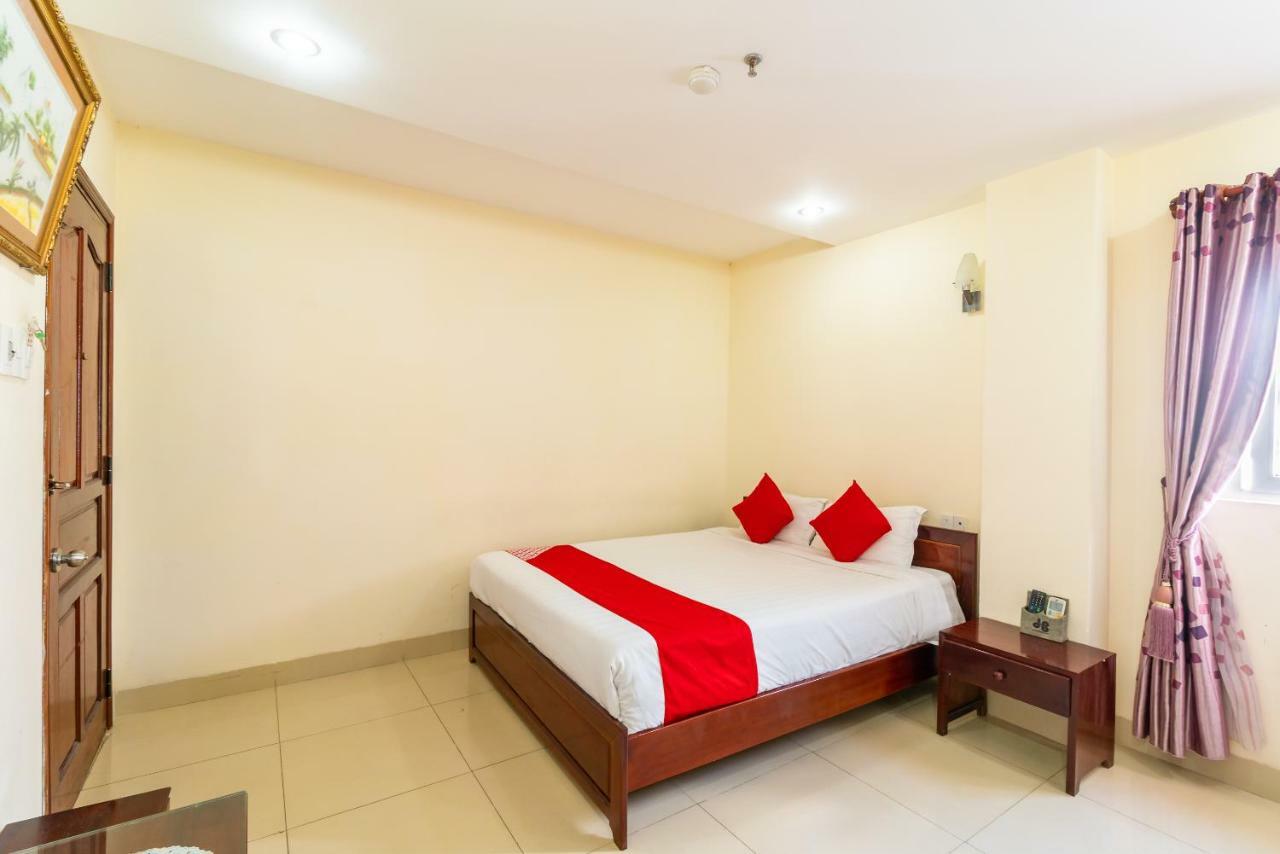 Oyo 375 Hoa Binh Hotel Da Nang Exterior foto